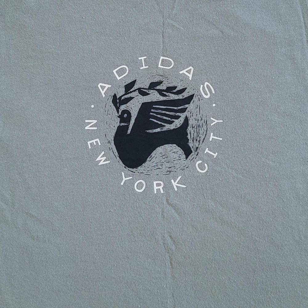 Adidas New York City🏙 Peace Dove🕊 Tee👕 - NWT - Picture 8 of 14